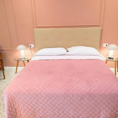 Incoming Municipio Guest house 4*